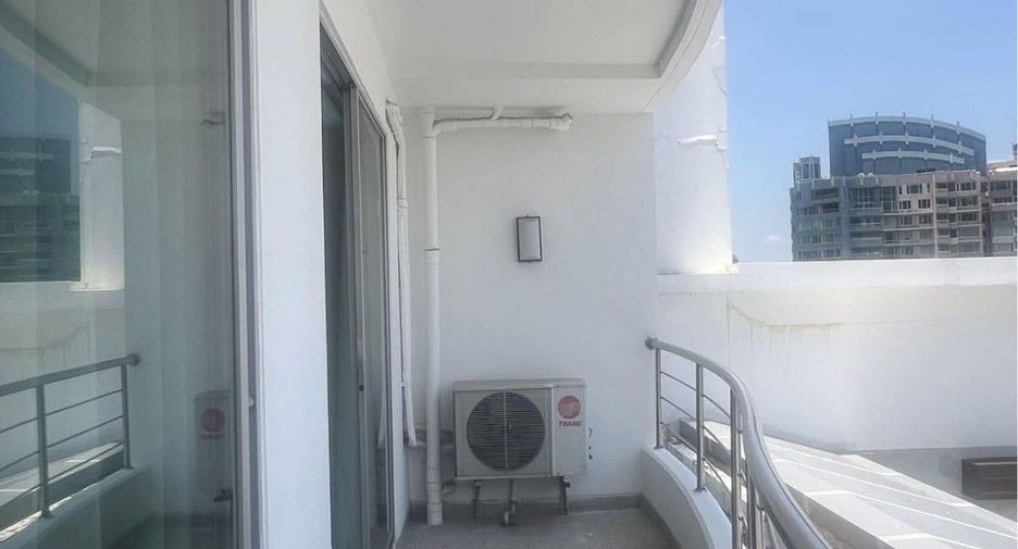 For rent 2 bedrooms condo in Bang Kho Laem, Bangkok
