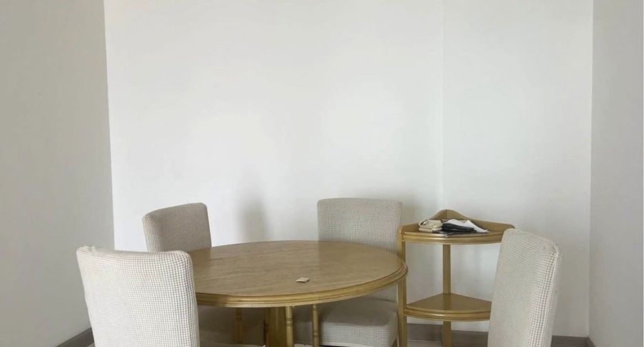 For rent 2 bedrooms condo in Bang Kho Laem, Bangkok