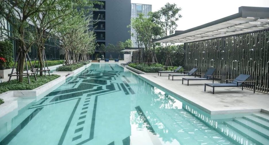 Condo en alquiler de 1 habitaciones en Phra Khanong, Bangkok