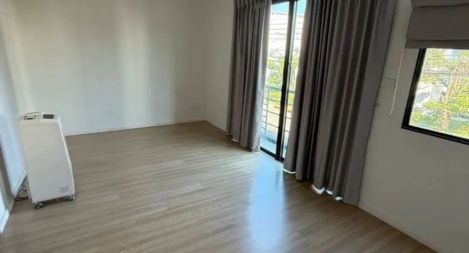 For rent 3 ベッドルーム townhouse in Prawet, Bangkok