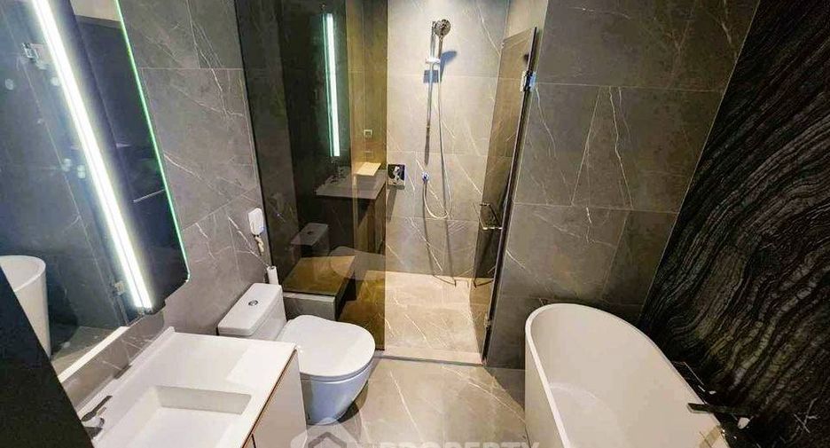 For sale 2 bedrooms condo in Watthana, Bangkok