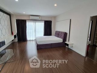 Haus zur Miete mit 5 Zimmer in Prawet, Bangkok