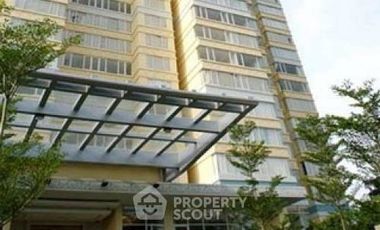 For sale 2 bedrooms condo in Watthana, Bangkok