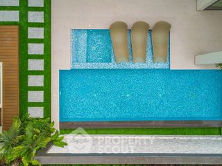 For sale 7 ベッドルーム villa in Jomtien, Pattaya