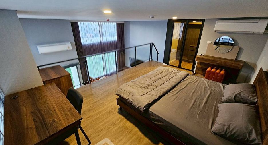 For rent and for sale 2 bedrooms condo in Huai Khwang, Bangkok