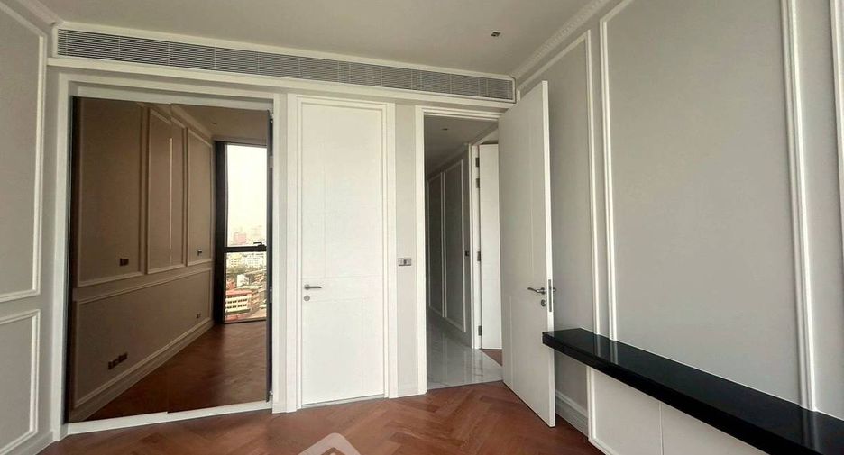Condo en venta de 4 habitaciones en Bang Kho Laem, Bangkok