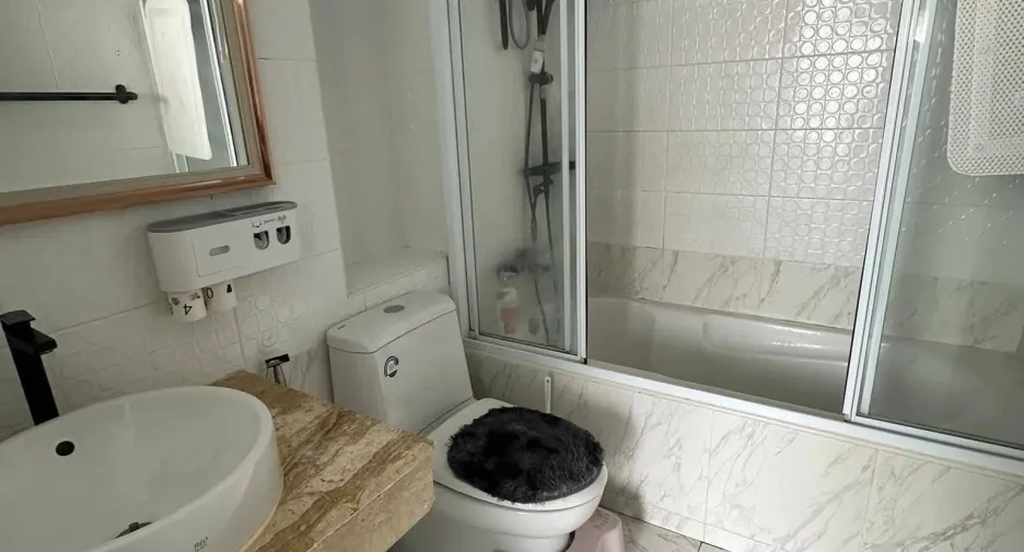 Wohnung zur Miete mit 1 Zimmer in Huai Khwang, Bangkok