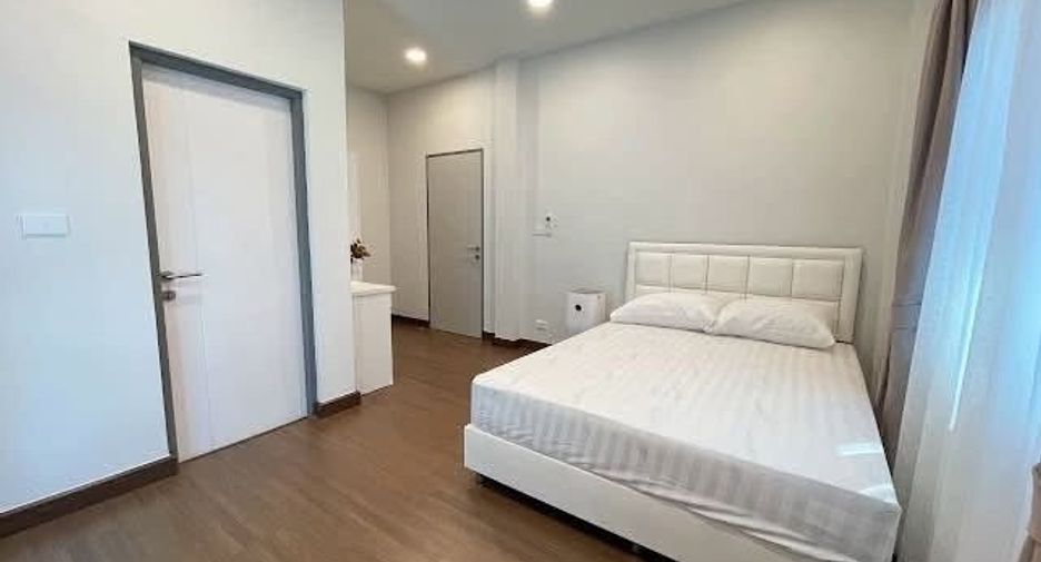 For rent 4 bedrooms house in Bang Phli, Samut Prakan
