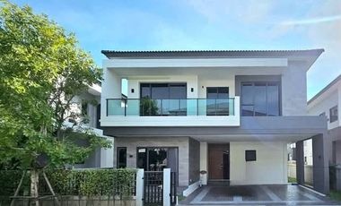 For rent 4 bedrooms house in Bang Phli, Samut Prakan