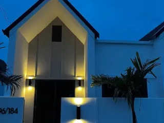 For rent 2 bedrooms townhouse in Thalang, Phuket