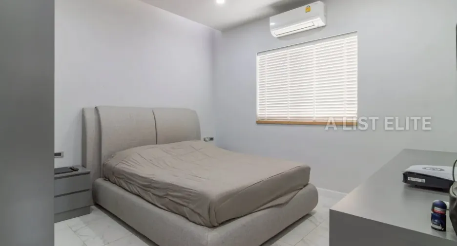 For sale 4 ベッドルーム house in Bang Lamung, Chonburi
