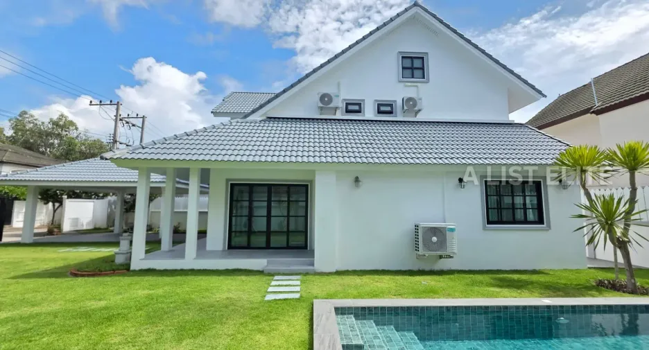 For sale 4 ベッドルーム house in Bang Lamung, Chonburi