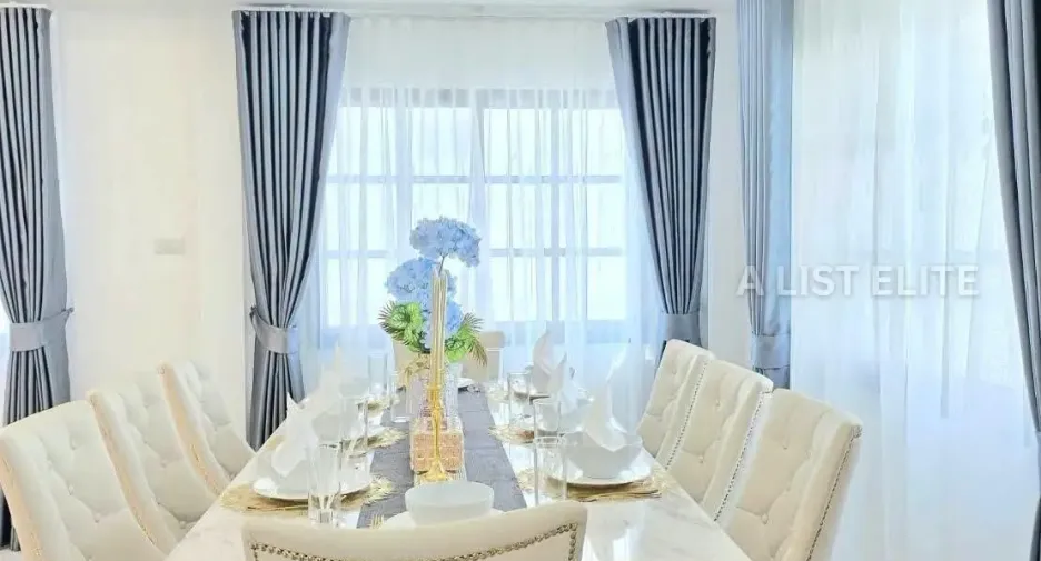 For sale 4 ベッドルーム house in Bang Lamung, Chonburi