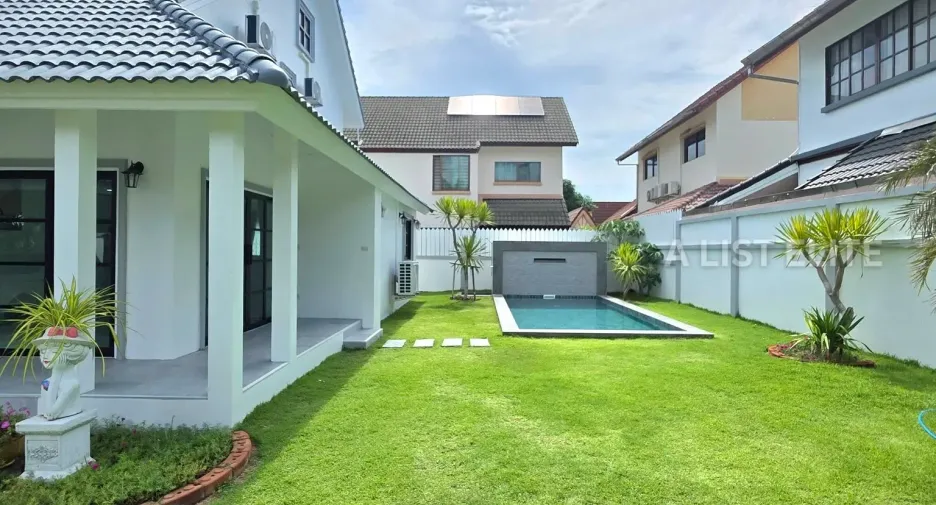 For sale 4 ベッドルーム house in Bang Lamung, Chonburi