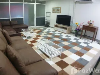 Casa adosada en venta de 3 habitaciones en Mueang Chiang Mai, Chiang Mai