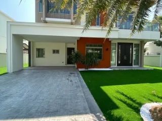 For rent 4 bedrooms house in Lat Krabang, Bangkok
