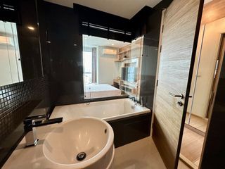 For rent 1 bed condo in Phra Khanong, Bangkok