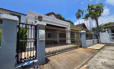 À louer 3 chambres maison à Mueang Phuket, Phuket