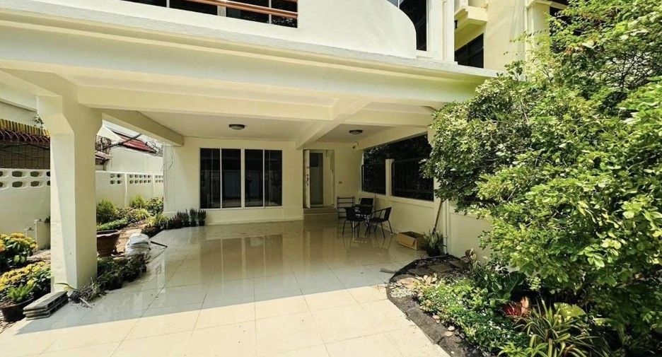 For rent 5 ベッドルーム house in Watthana, Bangkok