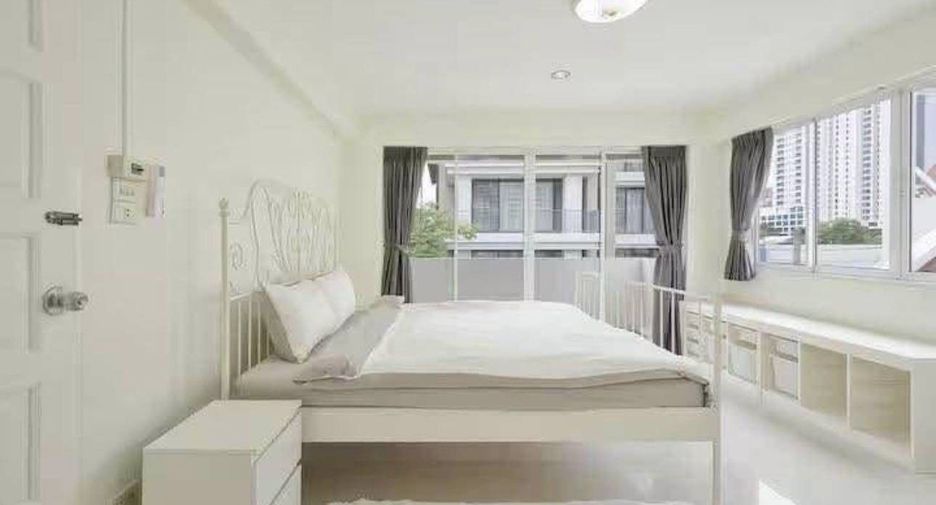 For rent 5 ベッドルーム house in Watthana, Bangkok