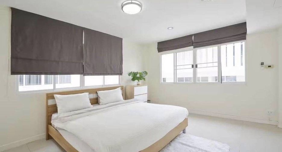 For rent 5 ベッドルーム house in Watthana, Bangkok