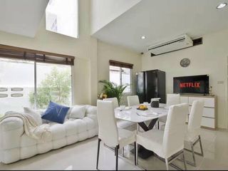 For rent 5 ベッドルーム house in Watthana, Bangkok