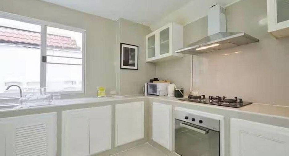 For rent 5 ベッドルーム house in Watthana, Bangkok