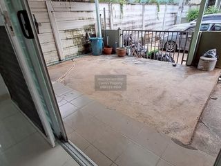Casa adosada en venta de 3 habitaciones en Bang Bon, Bangkok