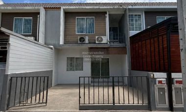 For sale 4 ベッドルーム townhouse in Sai Noi, Nonthaburi