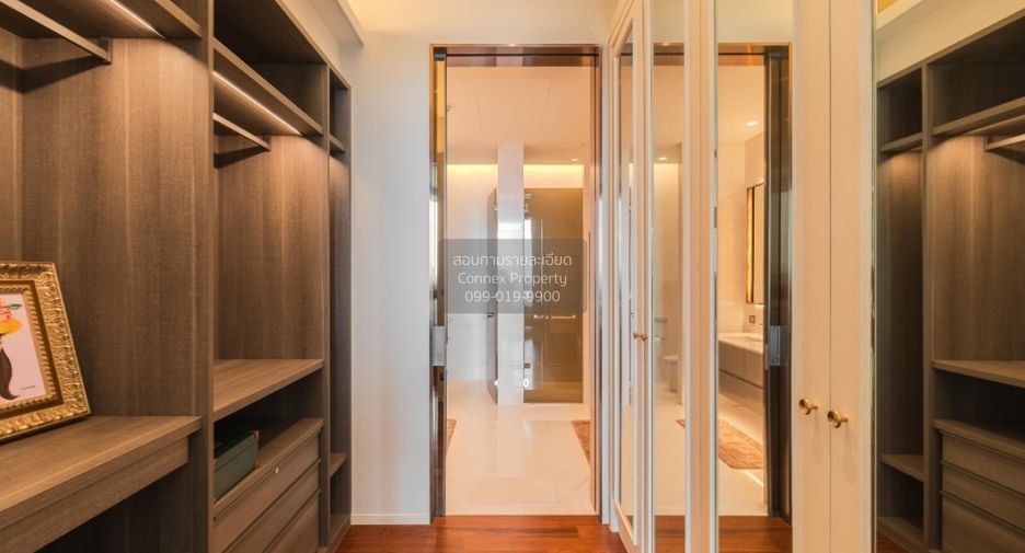 For sale 4 bedrooms condo in Pathum Wan, Bangkok