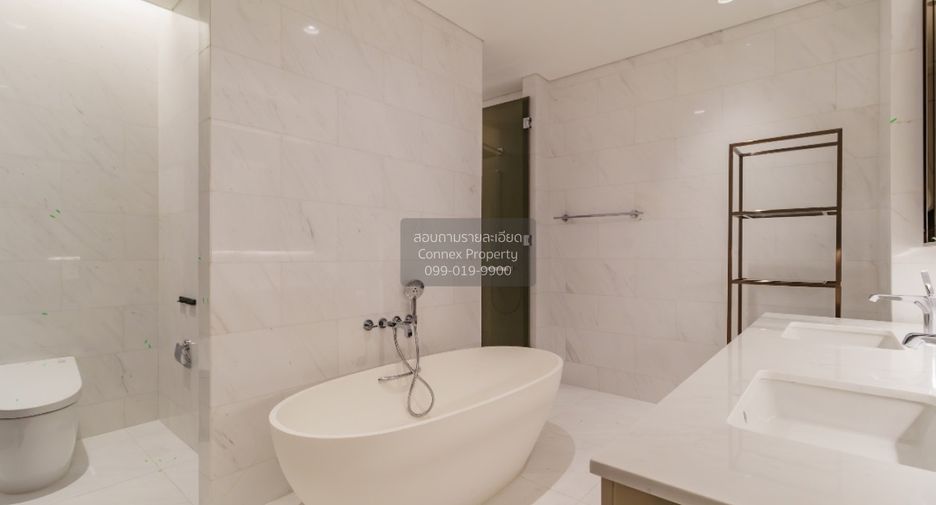 For sale 2 bedrooms condo in Pathum Wan, Bangkok