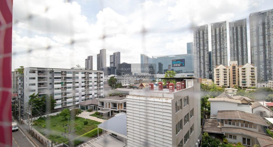 À vendre 1 chambre condo à Phra Khanong, Bangkok