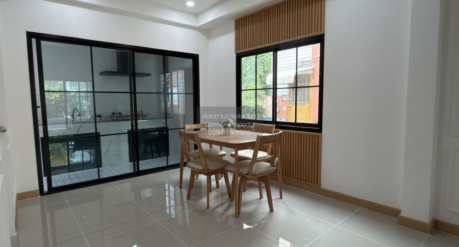 For sale 4 ベッドルーム townhouse in Bang Bua Thong, Nonthaburi