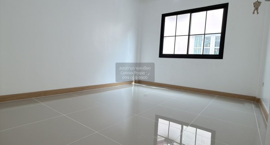 For sale 4 ベッドルーム townhouse in Bang Bua Thong, Nonthaburi