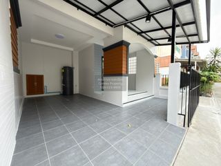 For sale 4 ベッドルーム townhouse in Bang Bua Thong, Nonthaburi