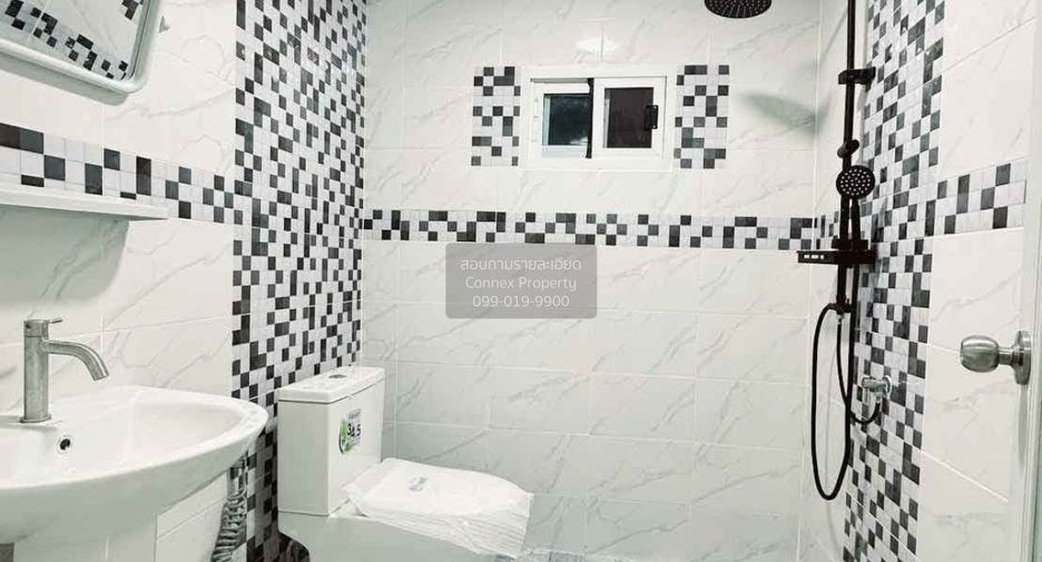 Haus zum Kauf mit 4 Zimmer in Thanyaburi, Pathum Thani