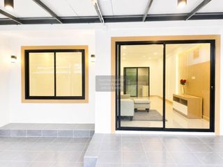 For sale 4 ベッドルーム townhouse in Bang Kruai, Nonthaburi
