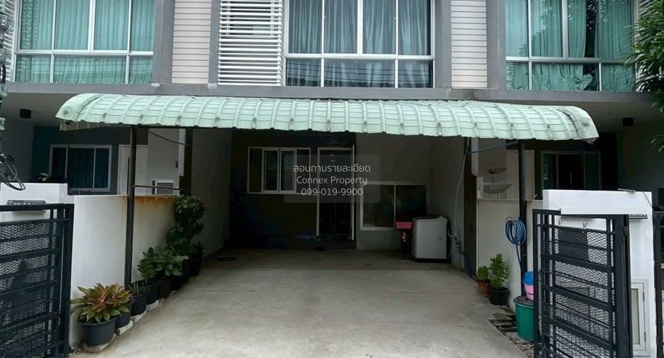 Casa adosada en venta de 3 habitaciones en Thung Khru, Bangkok