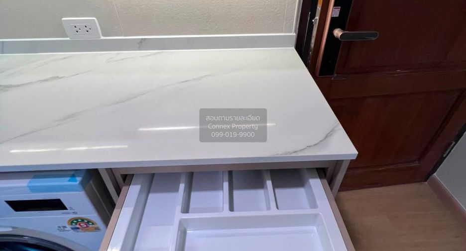 For sale 2 bedrooms condo in Sathon, Bangkok