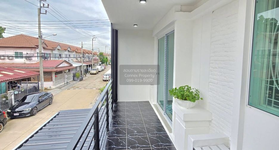 For sale 3 ベッドルーム townhouse in Bang Kruai, Nonthaburi