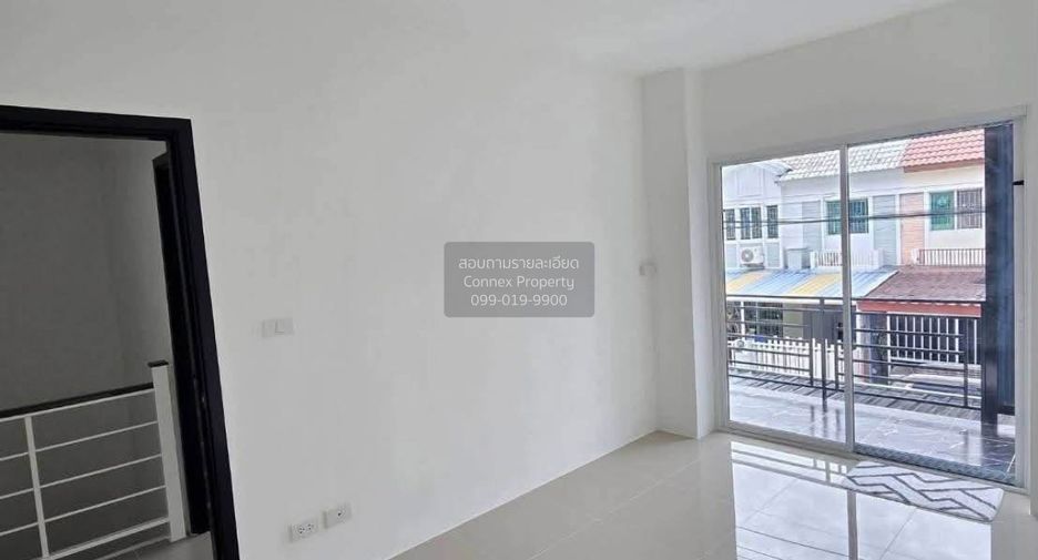 For sale 3 ベッドルーム townhouse in Bang Kruai, Nonthaburi