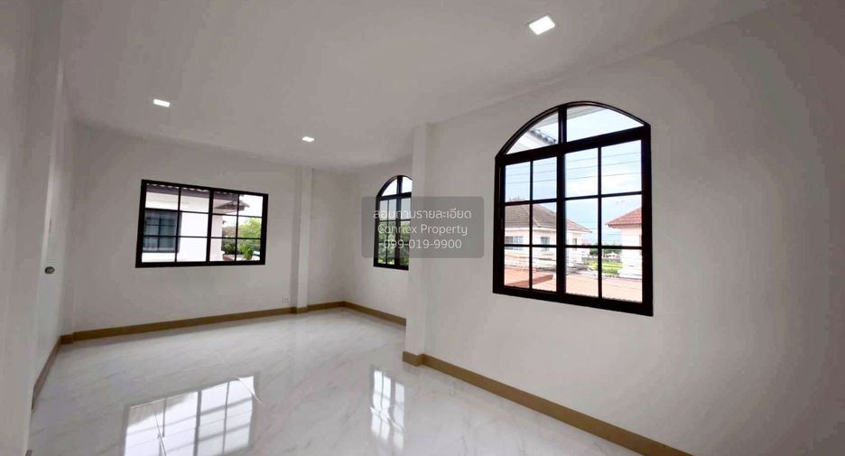 À vendre 4 chambres maison à Khlong Sam Wa, Bangkok