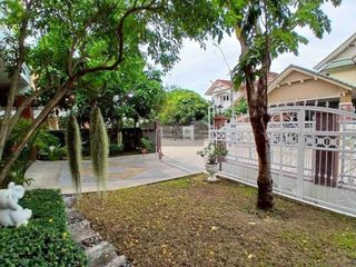 À vendre 3 chambres maison à Bang Khae, Bangkok
