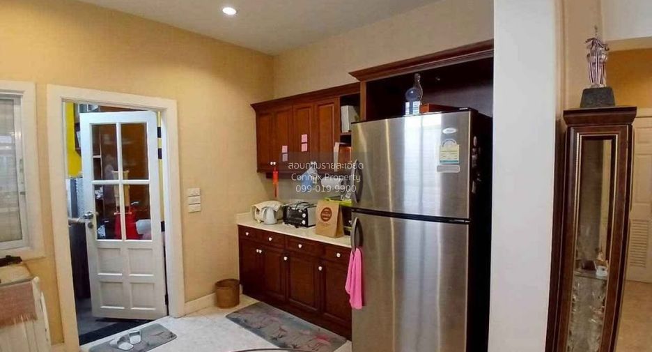 À vendre 3 chambres maison à Bang Khae, Bangkok