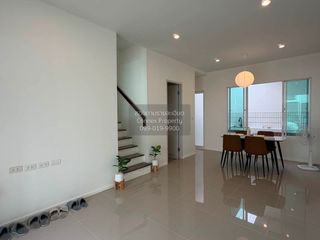 Reihenhaus zum Kauf mit 3 Zimmer in Lam Luk Ka, Pathum Thani