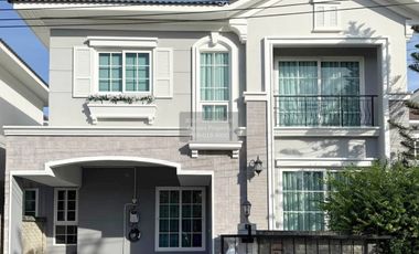 À vendre 4 chambres maison à Taling Chan, Bangkok