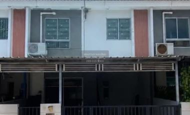 À vendre 3 chambres maison de ville à Mueang Samut Prakan, Samut Prakan