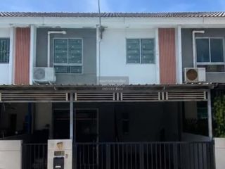 À vendre 3 chambres maison de ville à Mueang Samut Prakan, Samut Prakan