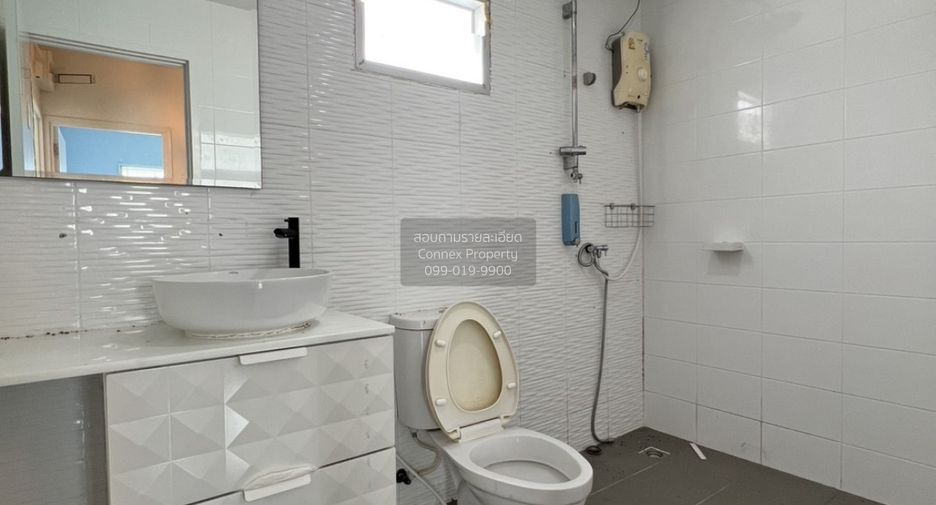 À vendre 3 chambres maison de ville à Mueang Samut Prakan, Samut Prakan