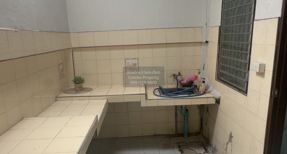 Reihenhaus zum Kauf mit 2 Zimmer in Mueang Samut Prakan, Samut Prakan